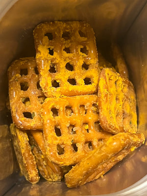 
            
                Load image into Gallery viewer, Granny&amp;#39;s Pretzels - Cheddar 50mg THC
            
        